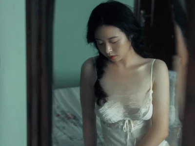 拍私房的很多,但拍的情而不色的少之又少…