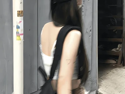 健身房元气妹马甲线壁纸 练出马甲线