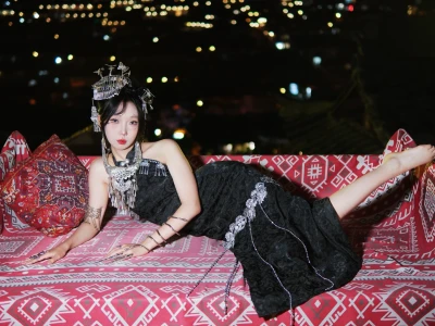 会下蛊的黑曼巴蛇女