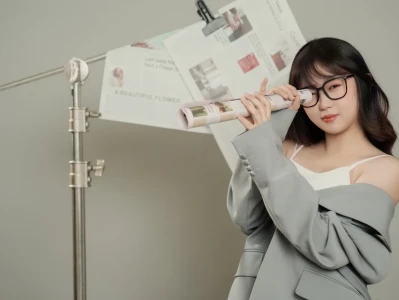 新闻系的女生真的太好看了吧~