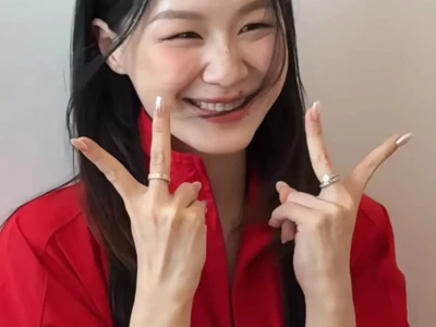 震撼…金靖这图也太…
