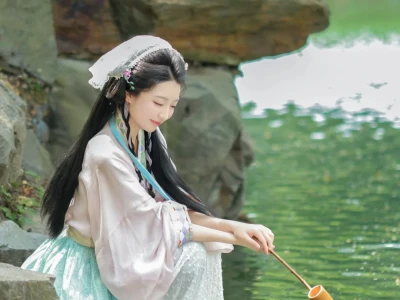 阿兄，今天阳光好，去采莲吧