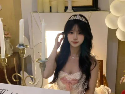 有没有漂亮宝宝愿意帮我选九张😚😚