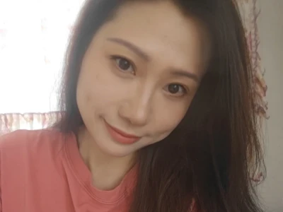为啥我美颜了就很假呢 😂