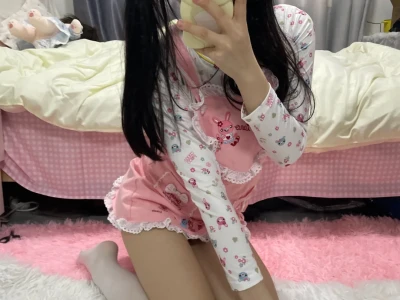 奶呼呼的甜妹穿搭啦~