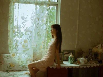 武汉约拍 少女轻私房 | 暗调下的小情绪写真