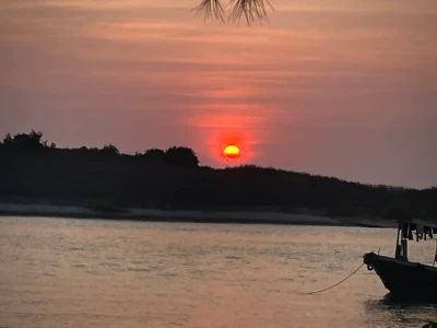 海的浪漫,日落占一半