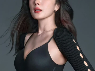 是时候发一下美胸杂志了