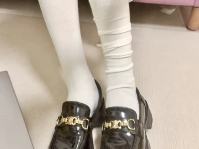 啊啊啊!谁能拒绝会显腿细腿直的小腿袜!