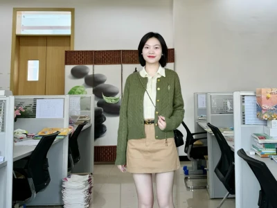 教师穿搭｜办公室来了位很会穿的实习老师呢～