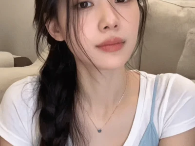 37岁,颜值还可以吧?