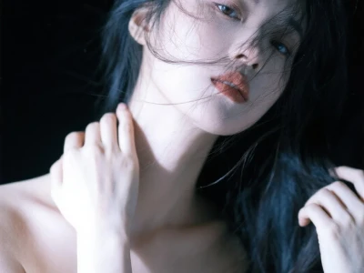 她有一种我永远无法拥有的美