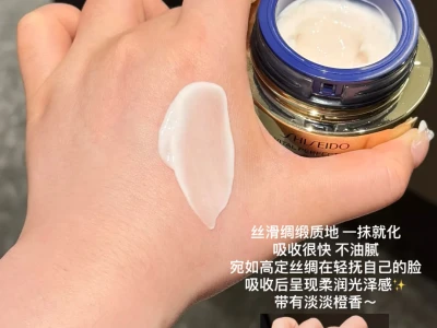 终于理解了什么叫胶生惯养的美。