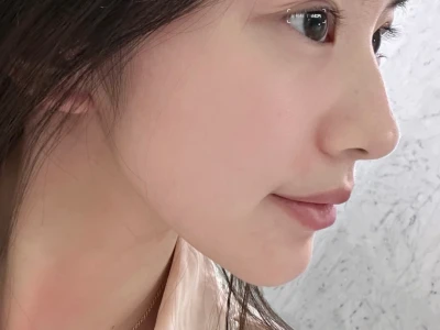 素颜下的微起伏