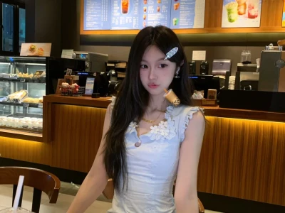 喜欢你才装可爱(>﹏<)