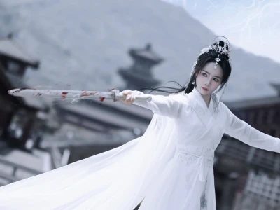 对侠女的定义,总是伴随着白衣