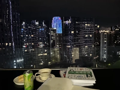 我看着你背影 想开口
