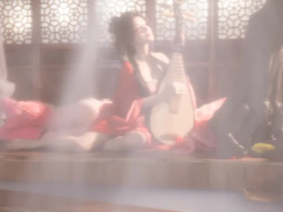 遇见她的眉眼 如清风明月