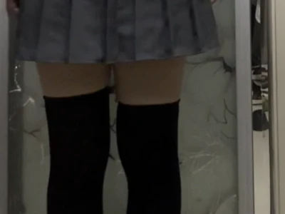 jk 腿弯选小腿袜还是过膝袜