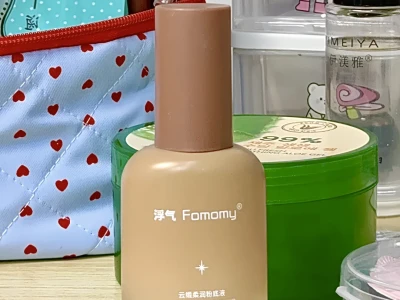 妆越淡 人越好看…