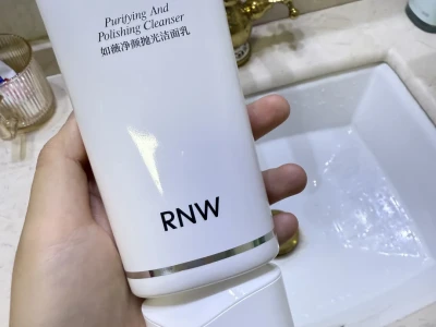 好喜欢素颜皮肤干净的感觉