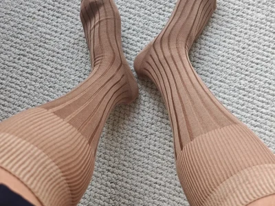 商务绅士的氛围感袜子穿搭，显白又舒服！