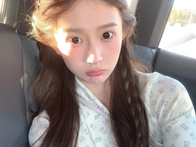 怎么会有这么可爱的女生！！！