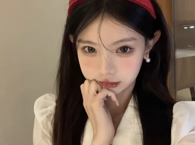 𝙒𝙚𝘾𝙝𝙖𝙩 / 甜美女头☁️