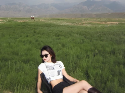 女朋友太美没有安全感怎么办 换我