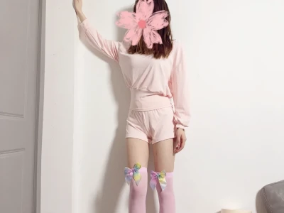 甜妹必入!粉袜+小皮鞋yyds