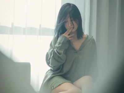 氛围感轻私房 | 谁拍谁是纯欲美女