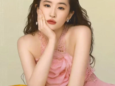 清纯艳丽多姿多彩的她们