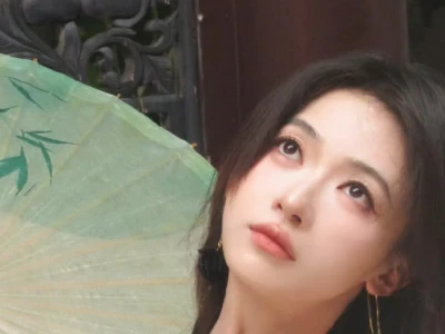 吴谨言是误入古国的美人啊~🍃