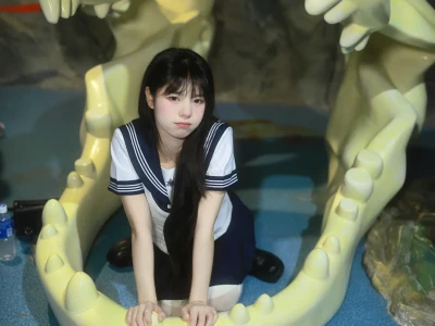海洋馆 三本白 水手服 过膝袜