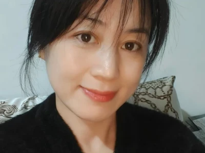 49岁，大家都说我年龄越大反倒越漂亮了