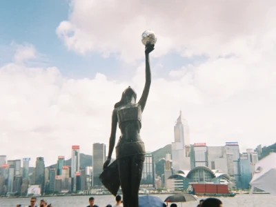 Quant实习小记（3）:聊聊卖方研报