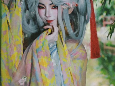 姐姐，你看看我，你看看我