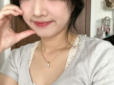 这样的脸蛋子有没有嫩嘟嘟的感觉嘞?