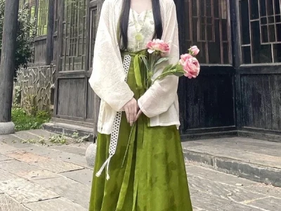 初秋看这套汉服!沁人心脾的绿~穿到200斤