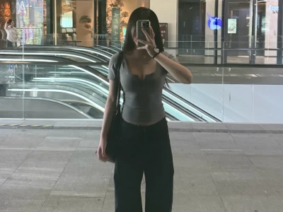 显身材这块没的说(live直出)