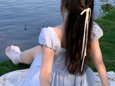 春日少女 五一出游穿上