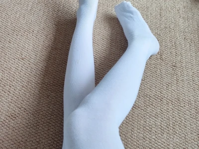 觉得好看的过膝袜都买来了～