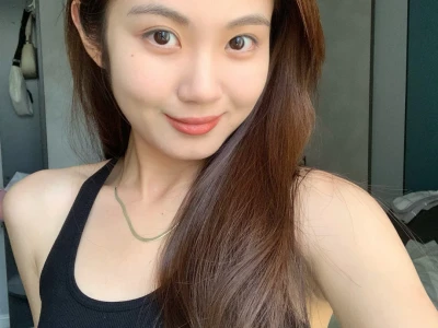 偶尔素颜