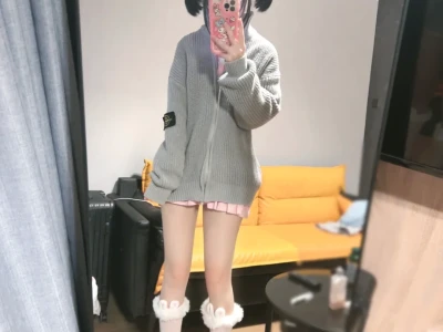 少萝拍照姿势