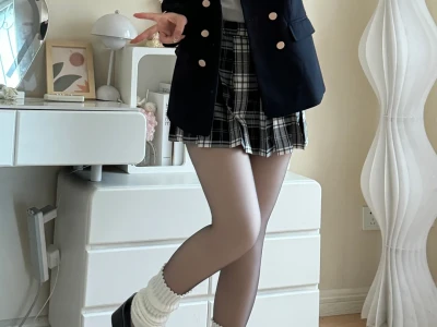 左滑看我变装!!!!